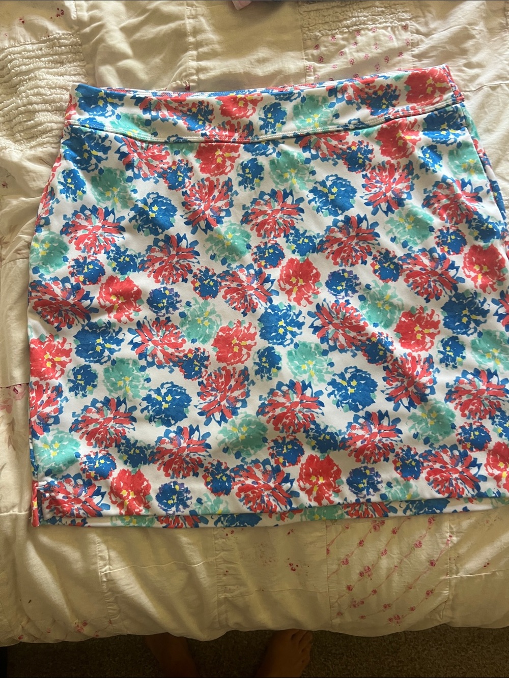 Greg Norman Golf Floral Print Stretch skort White with Coral, Blue & Mint L